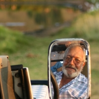 Dad reflection in game viewer mirror